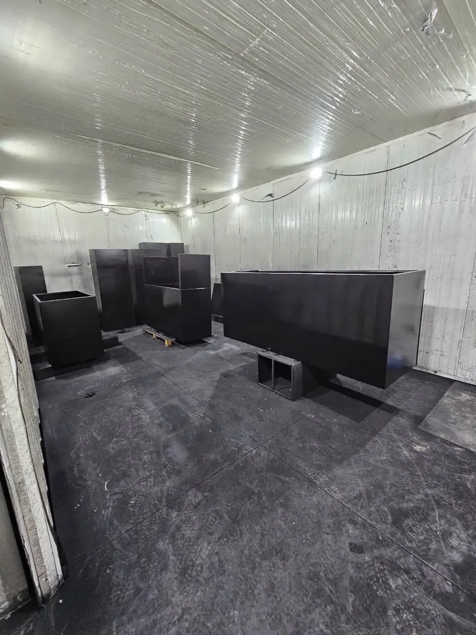 Campana con cinturón en acero zincalum